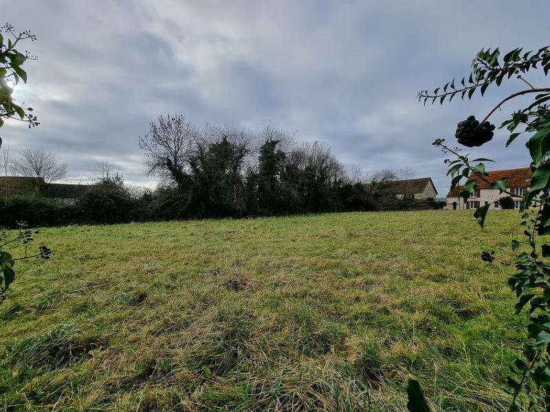 Terrain constructible - 1 315 m²