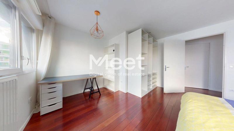 Appartement - 92 m² - 5 pièces