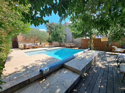 Maison - 90 m² - 5 pièces