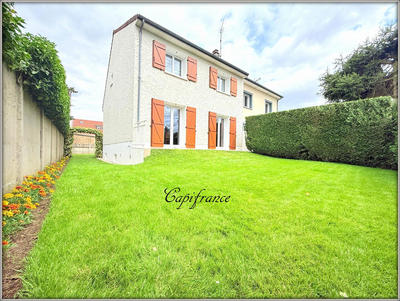 Maison - 95 m² - 5 pièces