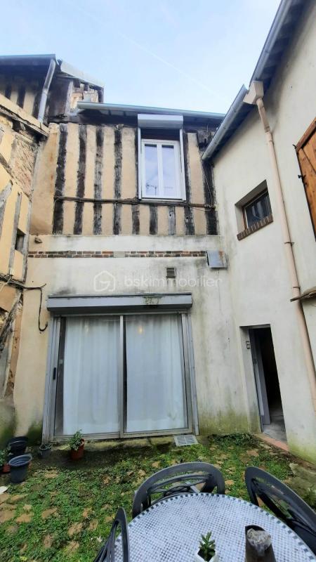 Immeuble - 99 m² - 3 pièces