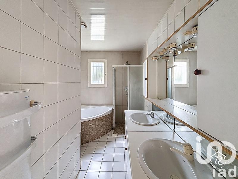 Maison - 105 m² - 4 pièces