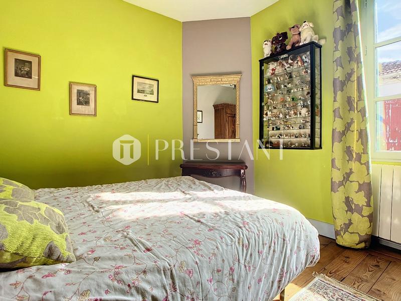 Maison - 424 m² - 14 pièces