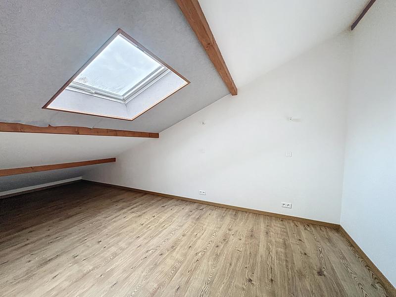 Maison jumelée - 147 m² - 6 pièces