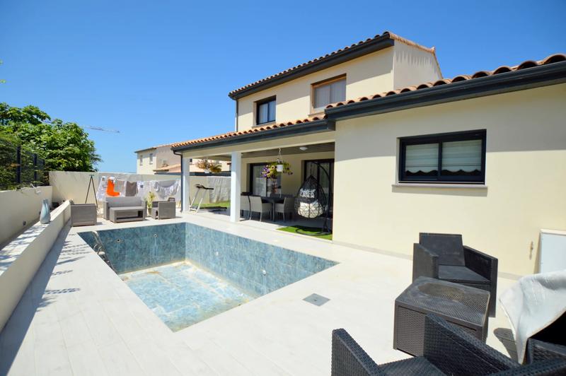 Maison - 139 m² - 5 pièces