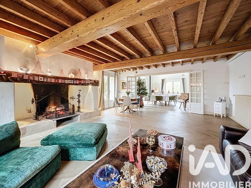 Maison - 369 m² - 11 pièces