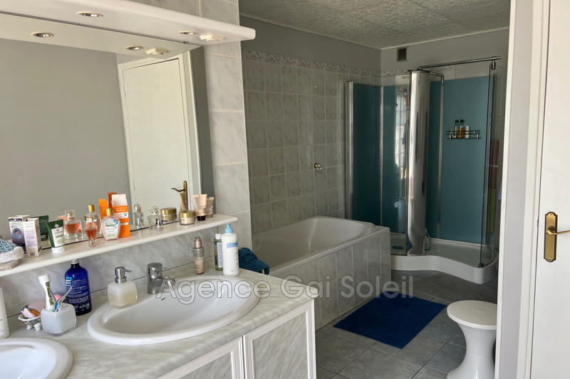 Villa - 160 m² - 4 pièces