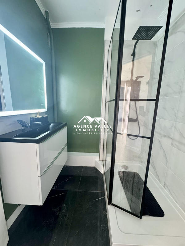 Appartement - 70 m² - 4 pièces