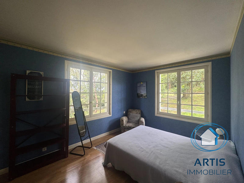 Maison - 183 m² - 8 pièces