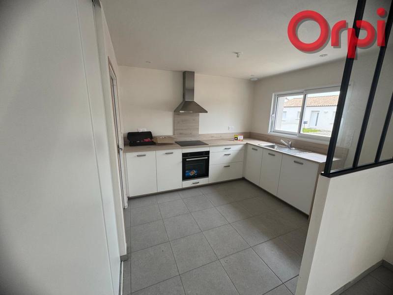 Maison - 93 m² - 4 pièces