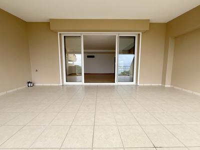 Appartement - 162 m² - 6 pièces