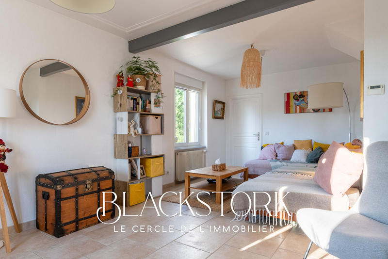 Maison - 211 m² - 7 pièces