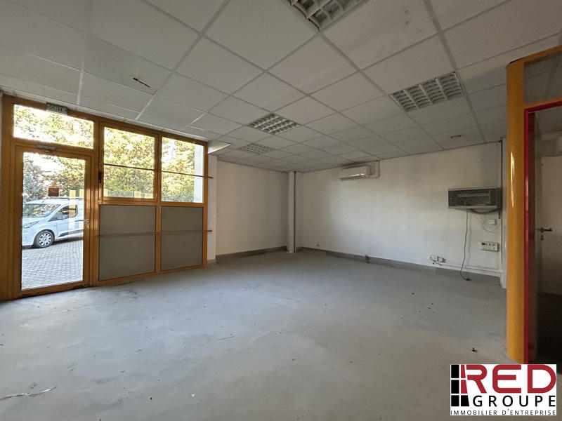 Local d'activités - 126 m²