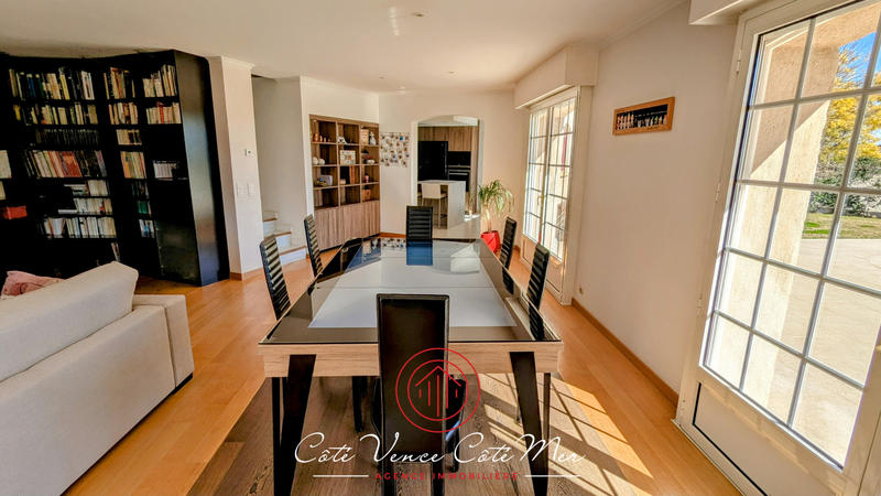 Maison - 181 m² - 5 pièces