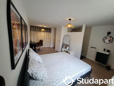 Appartement - 60 m² - 2 pièces