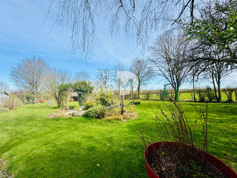 Propriété - 580 m² - 17 pièces