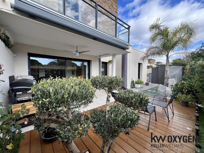 Maison - 98 m² - 5 pièces