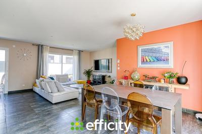 Maison - 101 m² - 4 pièces