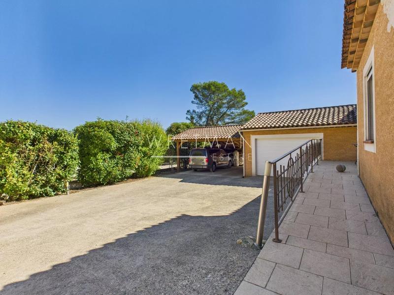 Villa - 163 m² - 6 pièces