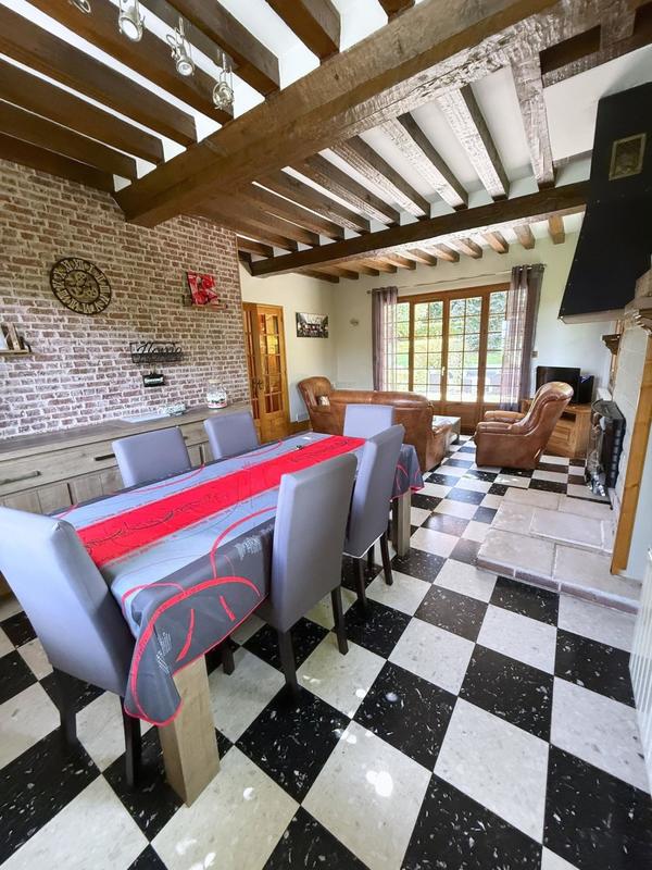 Maison - 140 m² - 6 pièces