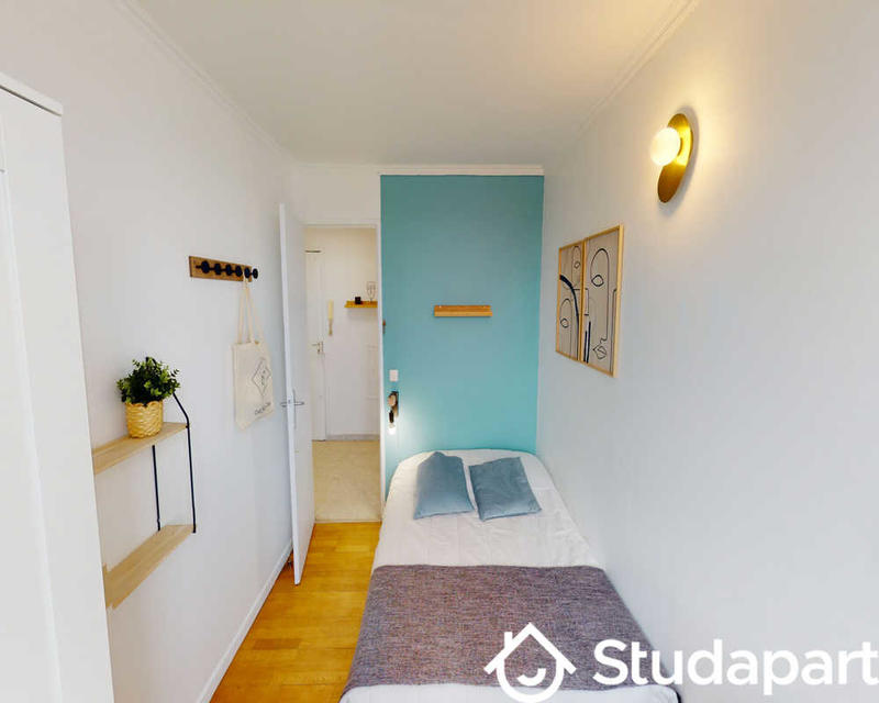 Chambre - 70 m² - 1 pièce