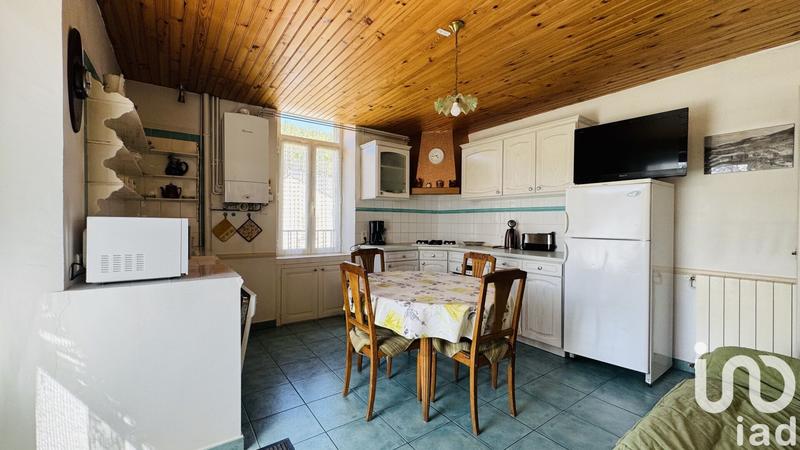 Maison - 375 m² - 13 pièces