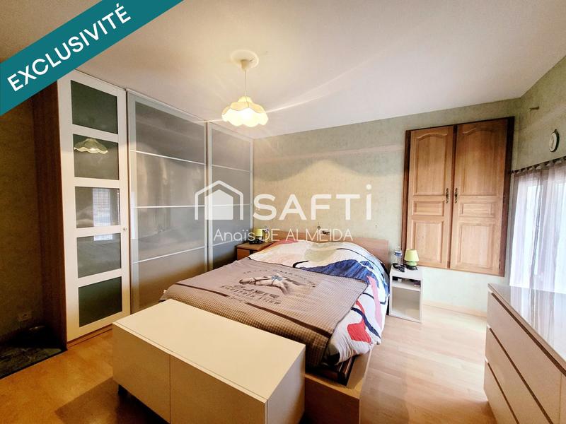 Maison - 224 m² - 7 pièces