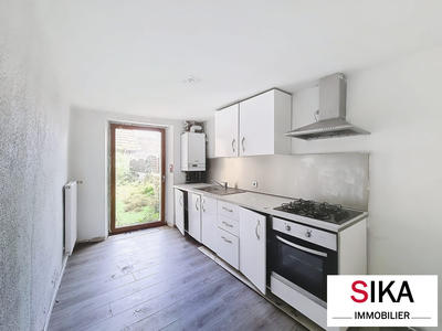 Maison - 87 m² - 5 pièces