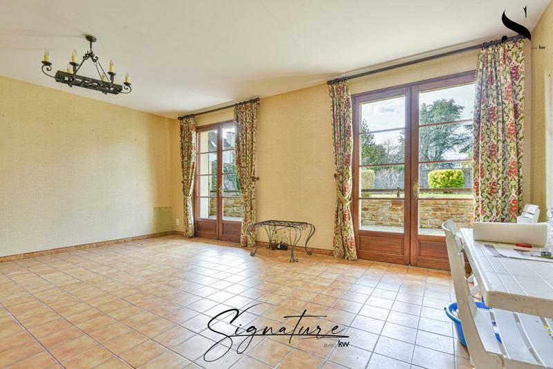 Maison - 163 m² - 8 pièces