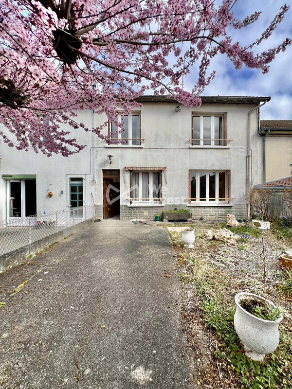 Maison traditionnelle - 114 m² - 4 pièces