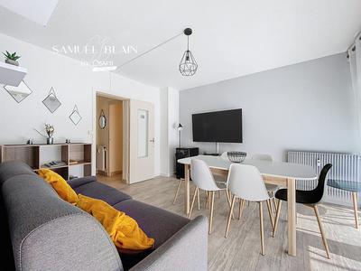 Appartement - 64 m² - 5 pièces