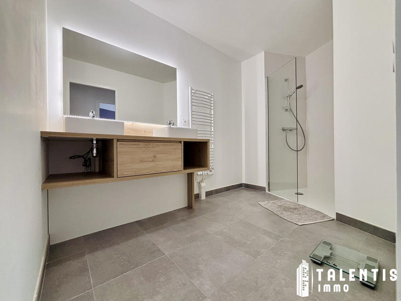 Appartement - 62 m² - 3 pièces