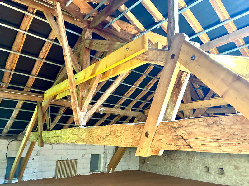 Maison - 218 m² - 6 pièces