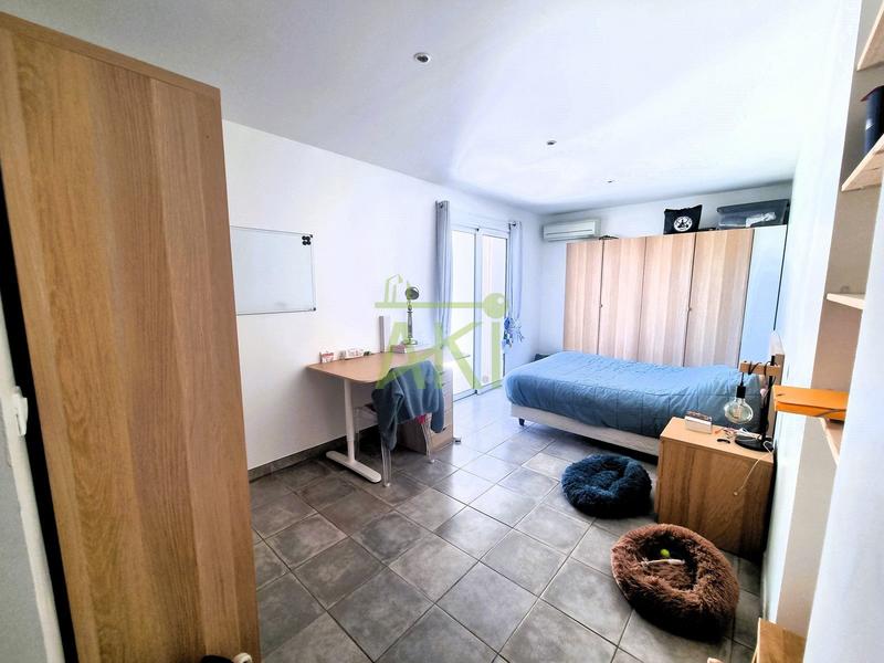 Maison - 376 m² - 7 pièces