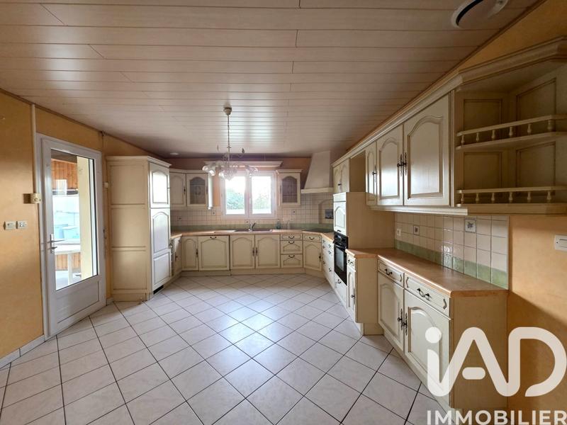 Maison - 135 m² - 6 pièces