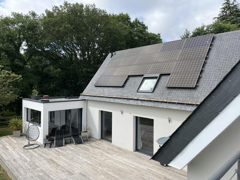 Maison contemporaine - 209 m² - 7 pièces