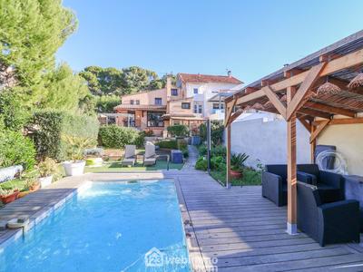 Maison - 141 m² - 5 pièces