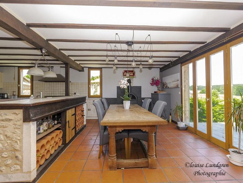 Maison - 900 m² - 20 pièces