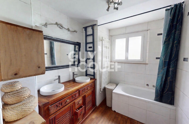 Maison - 105 m² - 5 pièces