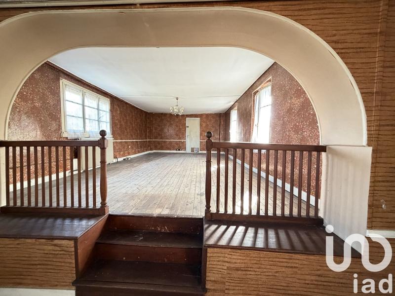 Maison - 221 m² - 6 pièces