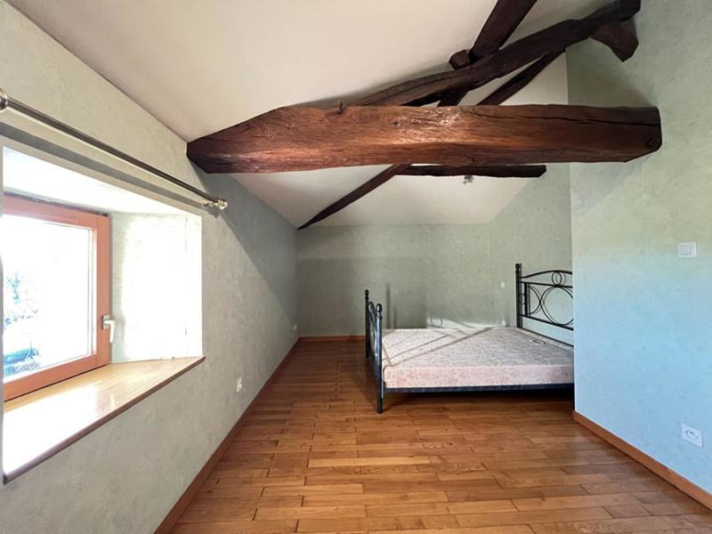 Maison - 230 m² - 7 pièces