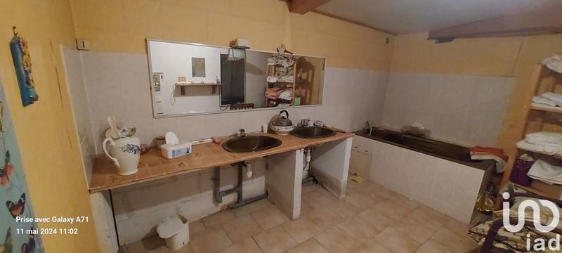 Maison - 335 m² - 12 pièces