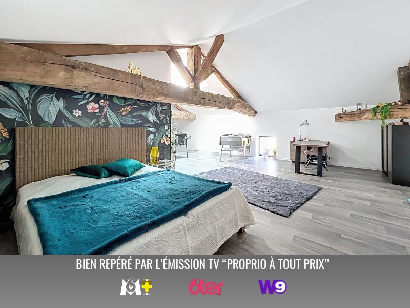 Maison - 330 m² - 8 pièces