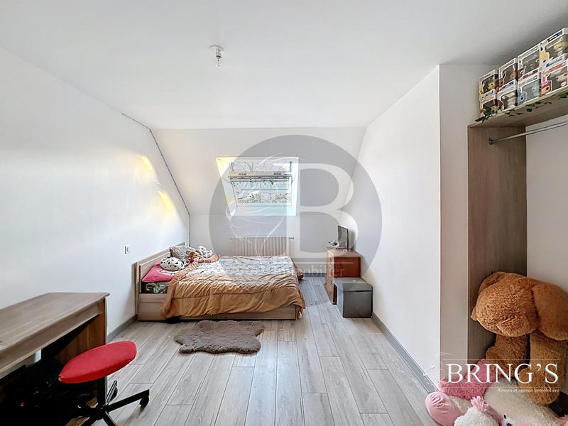 Maison - 147 m² - 7 pièces