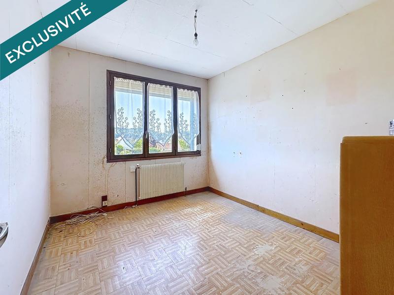 Maison - 98 m² - 8 pièces