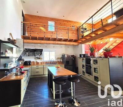 Maison - 165 m² - 6 pièces