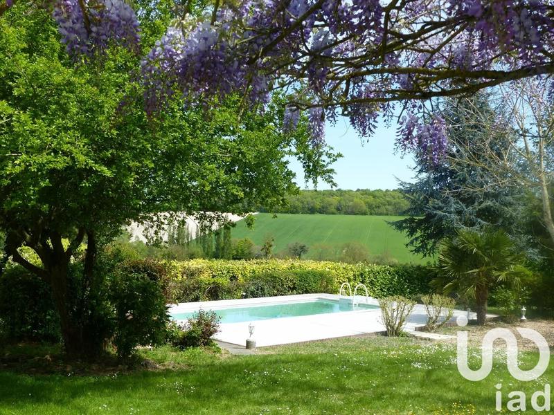 Maison - 300 m² - 10 pièces