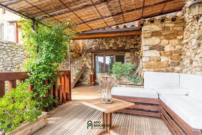 Maison de ville - 200 m² - 7 pièces