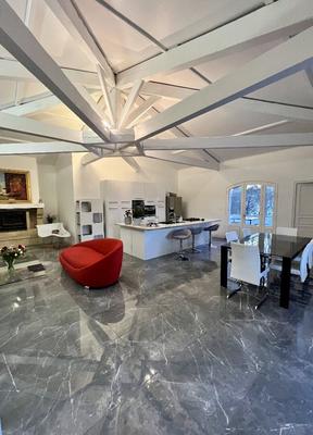 Maison - 170 m² - 6 pièces