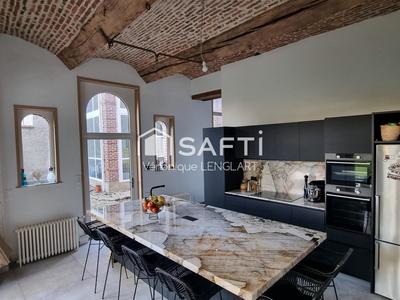 Maison de maîtres - 560 m² - 15 pièces